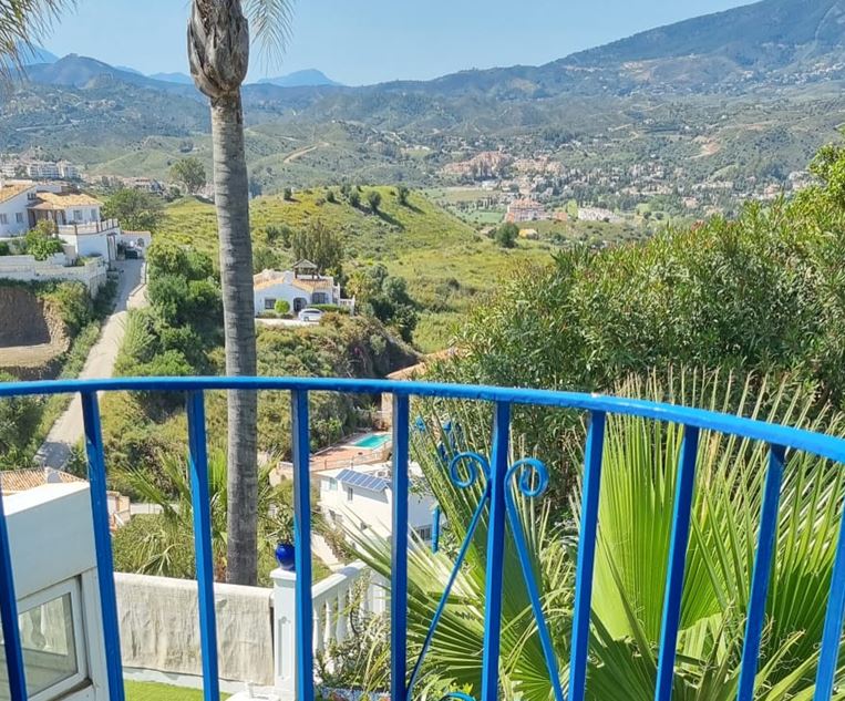 منزل للبيع في Hipódromo-Cerrado del Águila (Mijas)