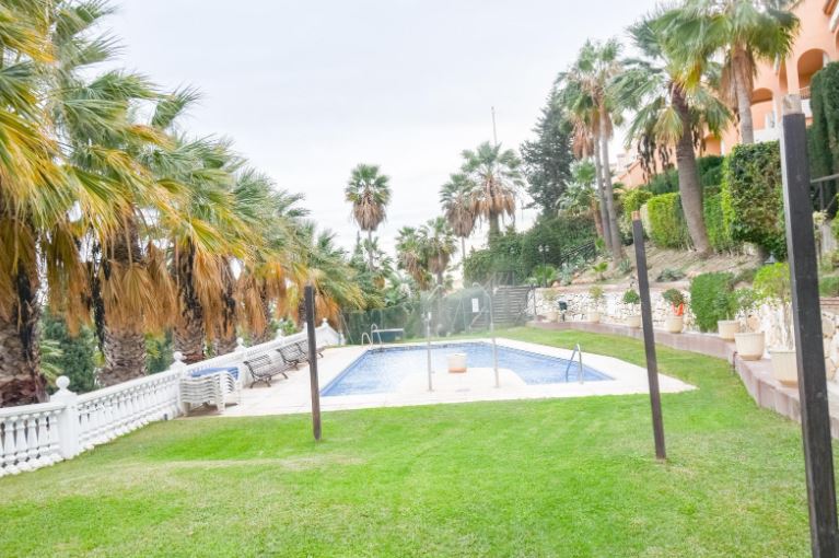 شقة للبيع في Torrequebrada (Benalmádena)