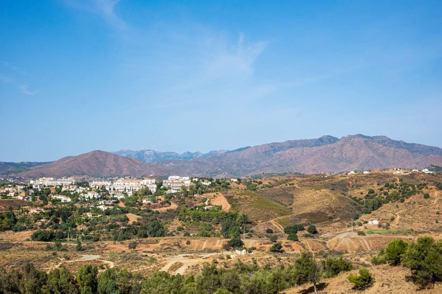 URBANIZACIÓN LA SIERREZUELA